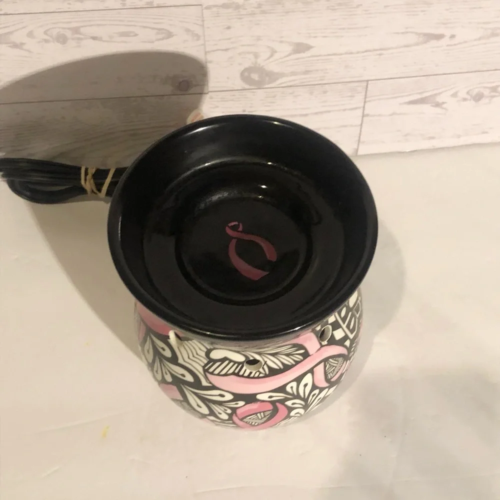 Scentsy decorative ceramic